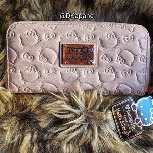 Loungefly Hello Kitty Zipper Wallet (NWT)